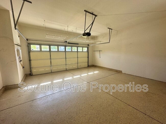 Building Photo - 5199 Via Dolores