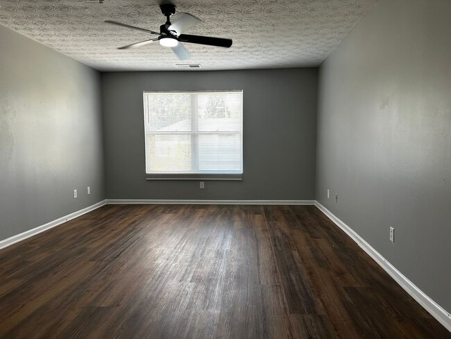 Building Photo - Open House Available on Friday, August 7 Time: 6:30 PM – 7:00 PM  25% Move-in Special available f...