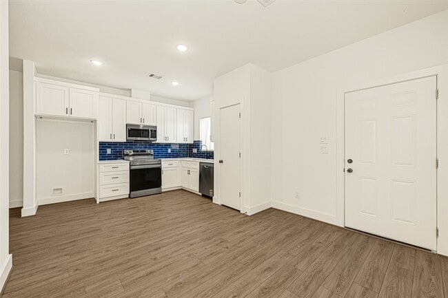 Building Photo - 407 Calloway St