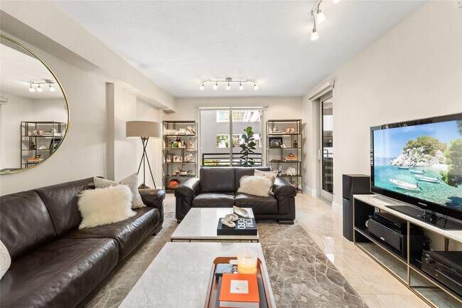 Building Photo - 1830 Radius Dr