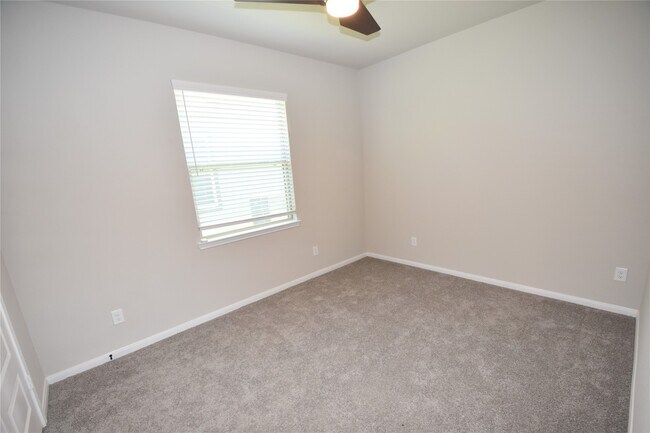 Building Photo - 22491 Kinley St