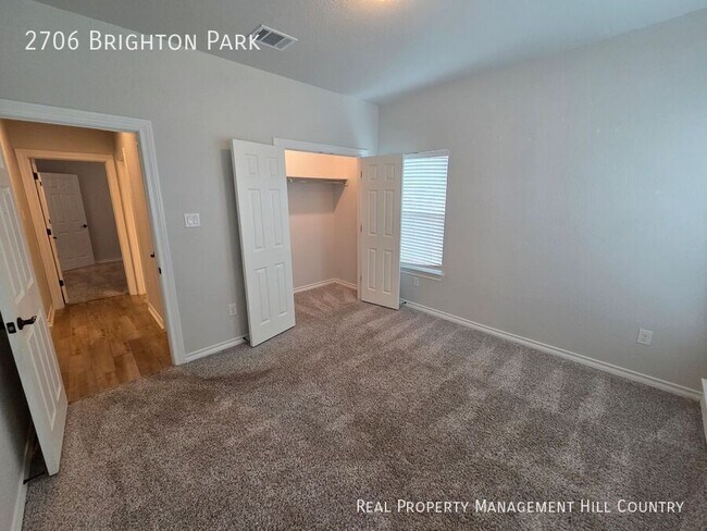 Building Photo - 2706 Brighton Park