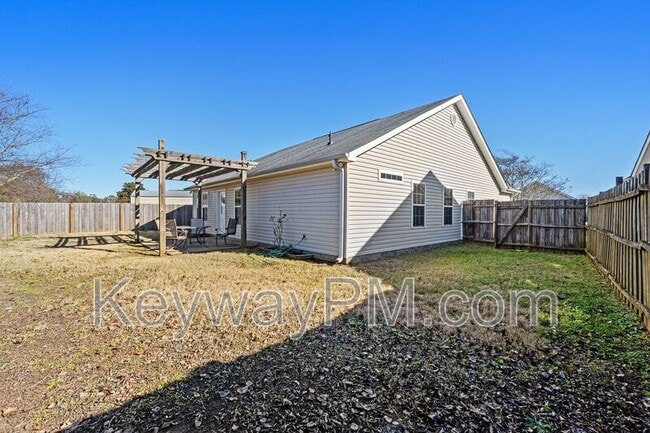 Building Photo - 110 Fox Haven Dr