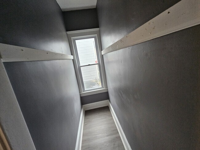 Building Photo - 3433 W 41st St