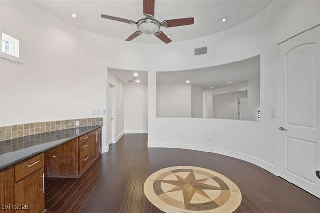 Building Photo - 5101 Mountain Foliage Dr