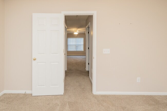 Building Photo - 1117 Deerberry Rd