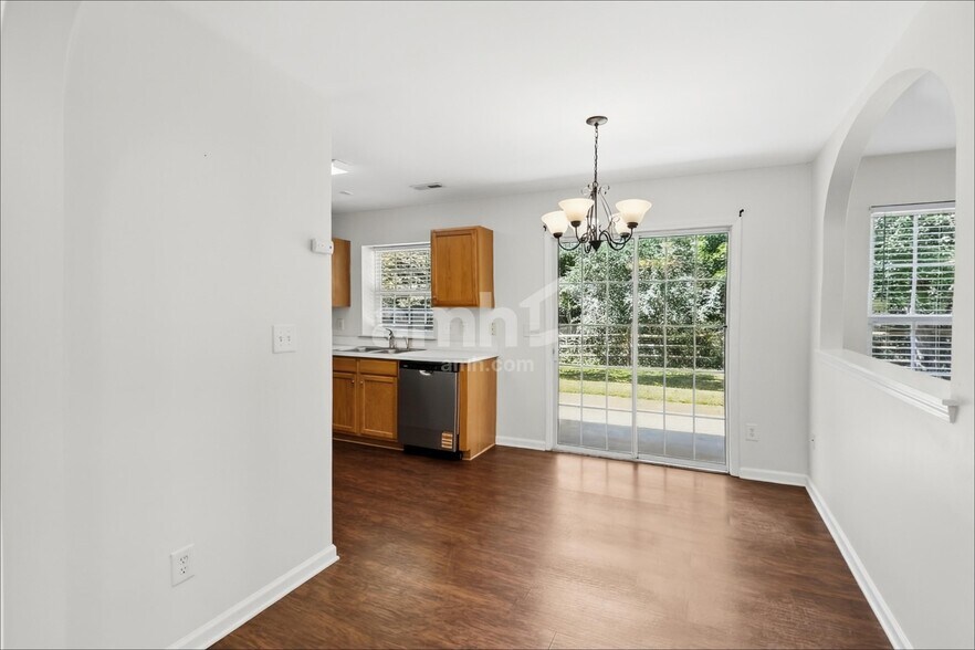 Building Photo - 1442 Deer Forest Dr