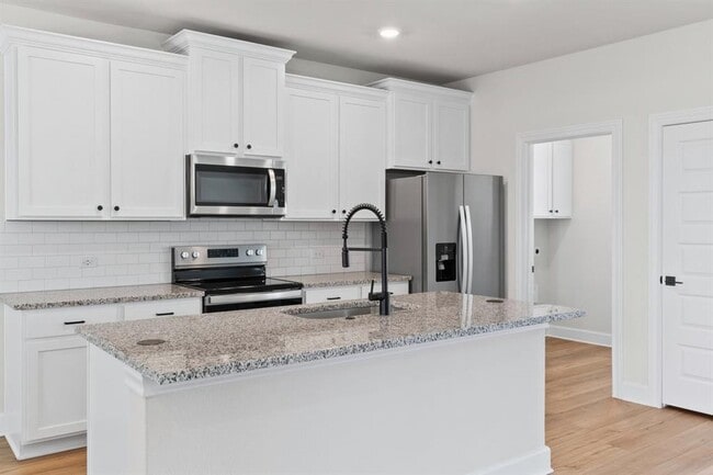 Building Photo - 9517 Balmy Ln