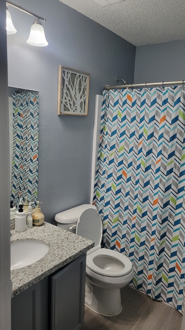 Building Photo - Reserve at Eagle Landing