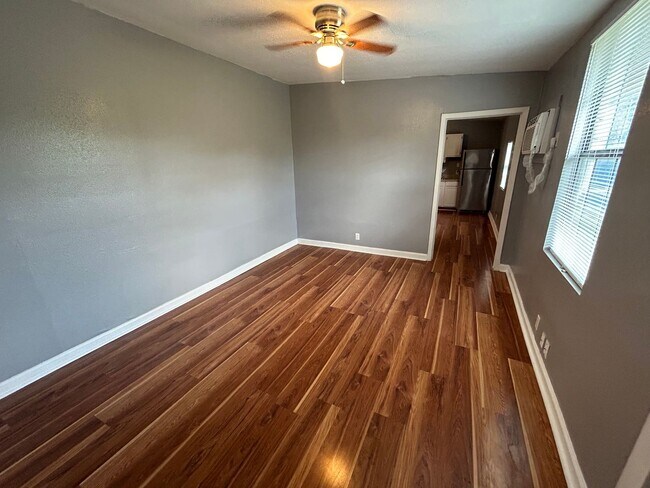 Building Photo - 2319 Observation Dr