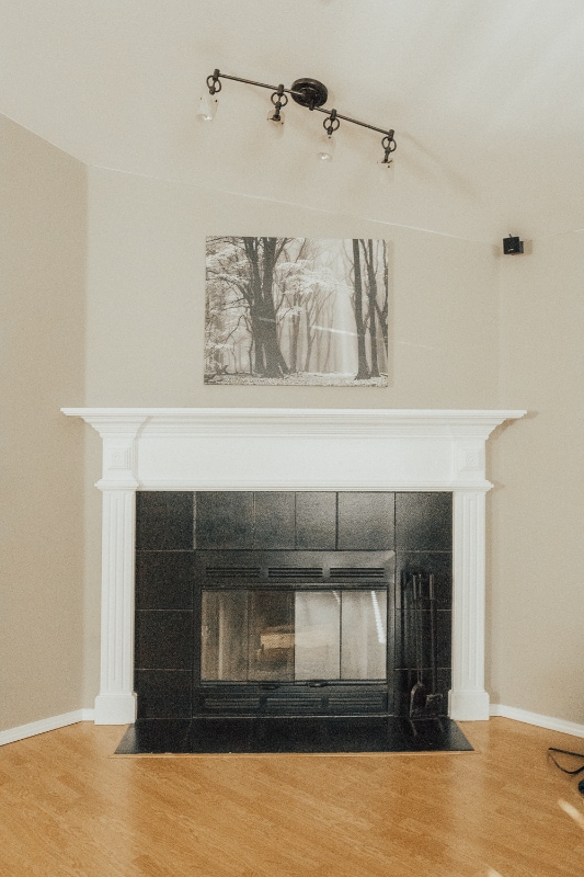 Building Photo - 5851 Ridgelake Cir