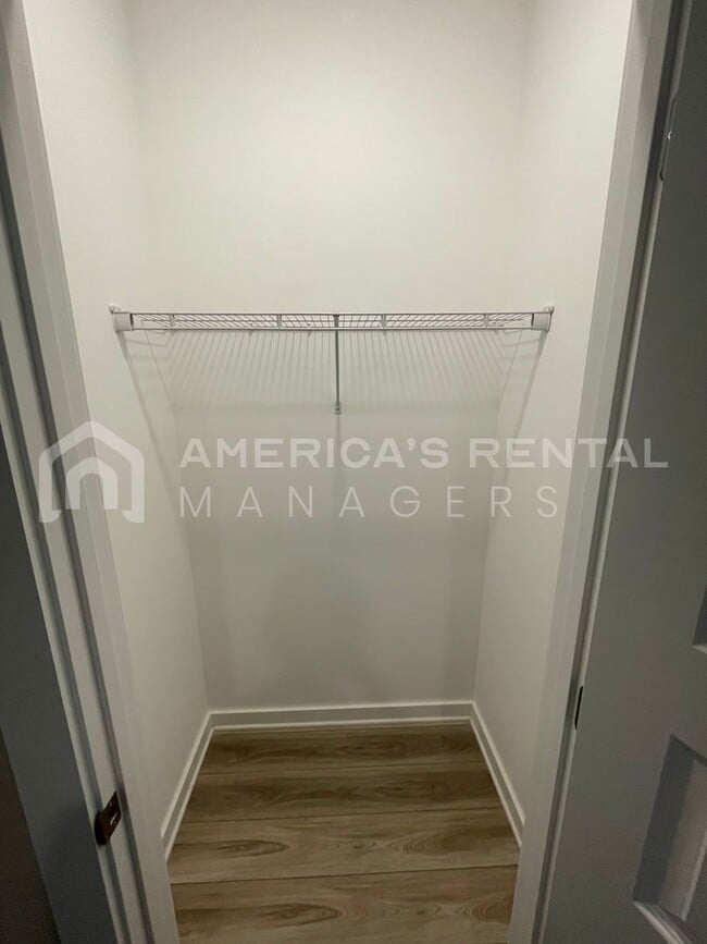 Building Photo - Roomy Home for Rent in Cullman, AL…  View with 48 Hours Notice! 6 Foot Privacy Fence