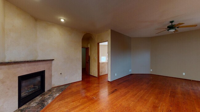 Building Photo - 12609 Sandia Ridge Pl NE