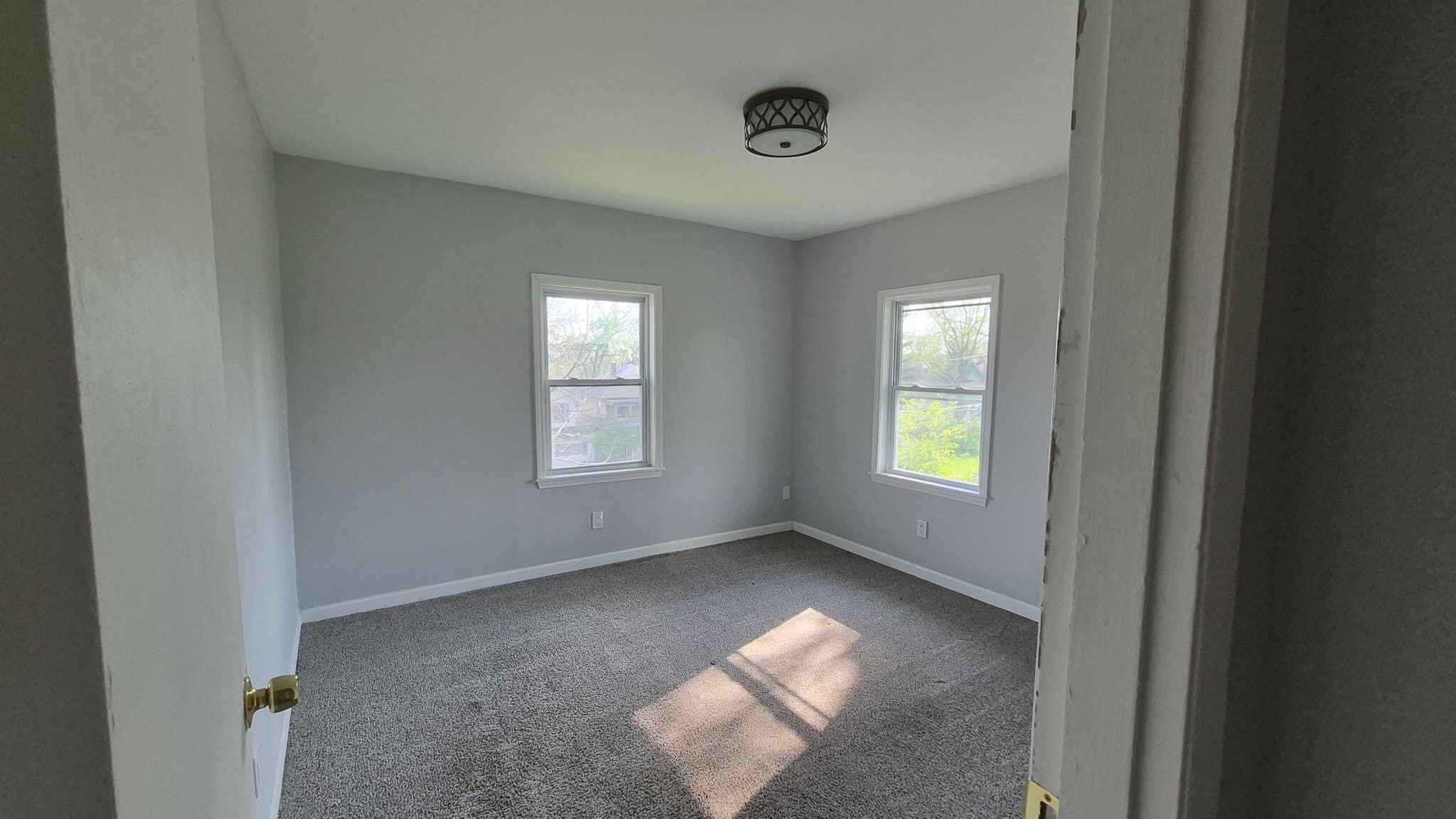 Building Photo - 300 Oxford Ave