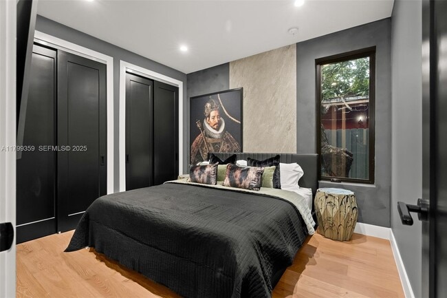 Building Photo - 400 NW 49th St