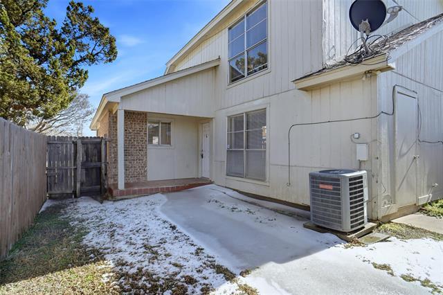 Building Photo - 2408 Summer Pl Dr