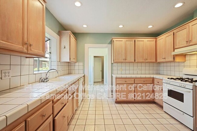 Building Photo - 2105 23rd St