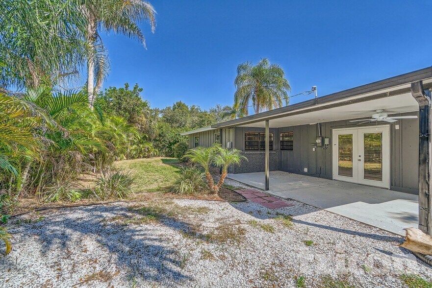 Building Photo - 348 Barbara Cir