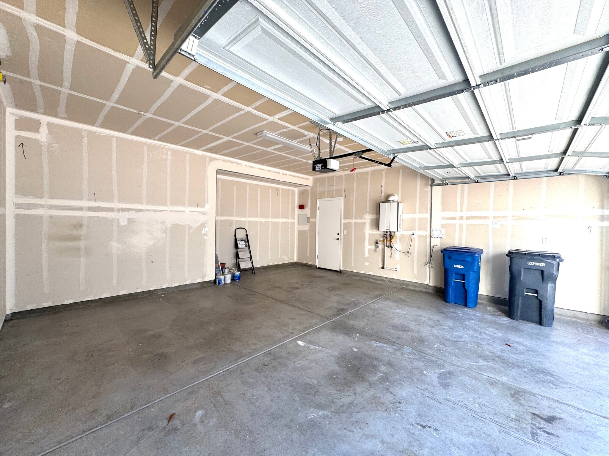 Building Photo - 2616 Admiral Cir