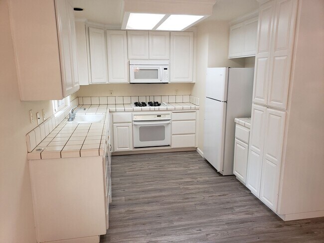 Building Photo - Wonderful Shastan Home!