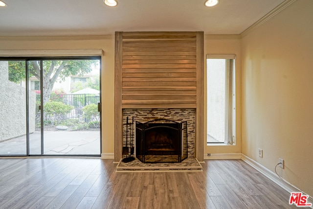 Building Photo - 5760 Owensmouth Ave