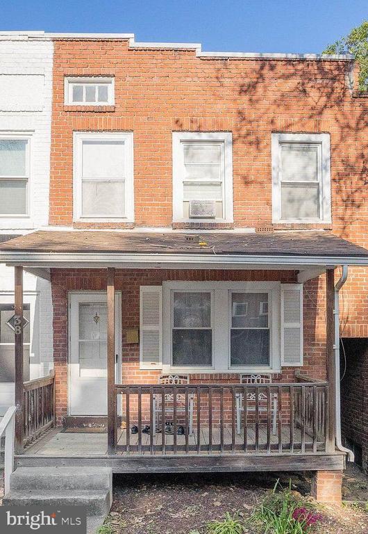 Building Photo - 38 Denham Ave