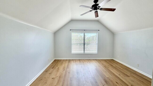 Building Photo - 6048 Garrett St