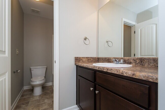 Building Photo - 73 Hamil Ct NW