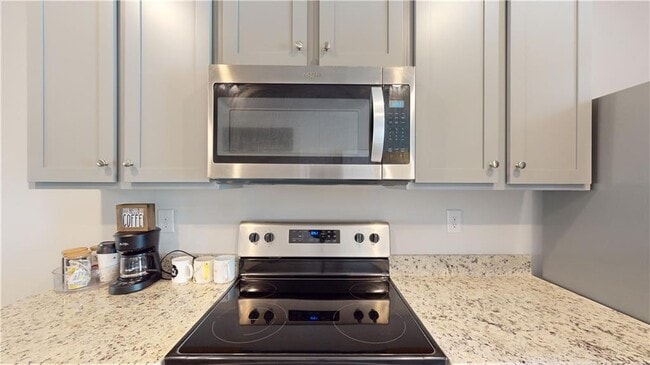 Building Photo - 6117 Mallory Ridge