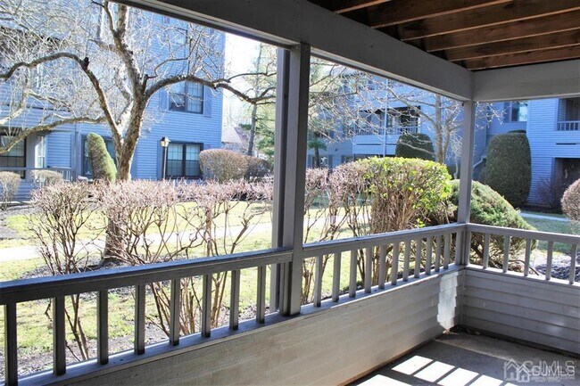 Building Photo - 1003 Woodhaven Dr