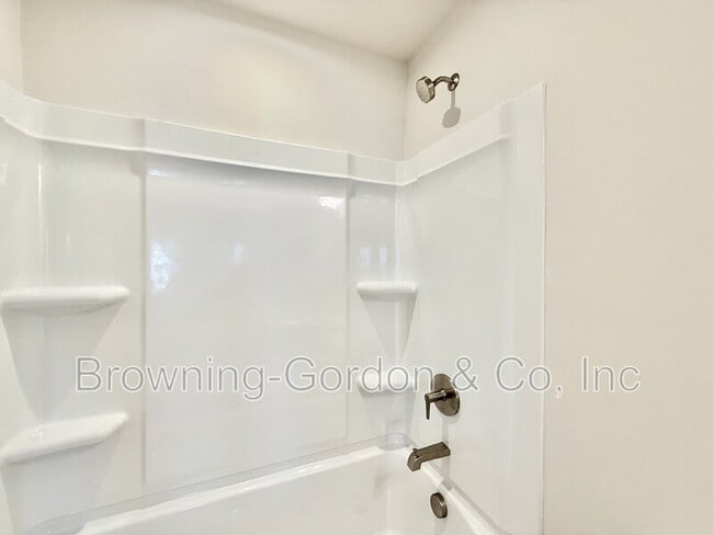 Building Photo - 813 Rivergate Pkwy