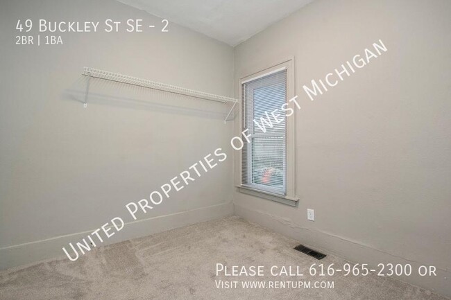 Building Photo - Available Now | 2 Bed, 1 Bath Upper Level ...