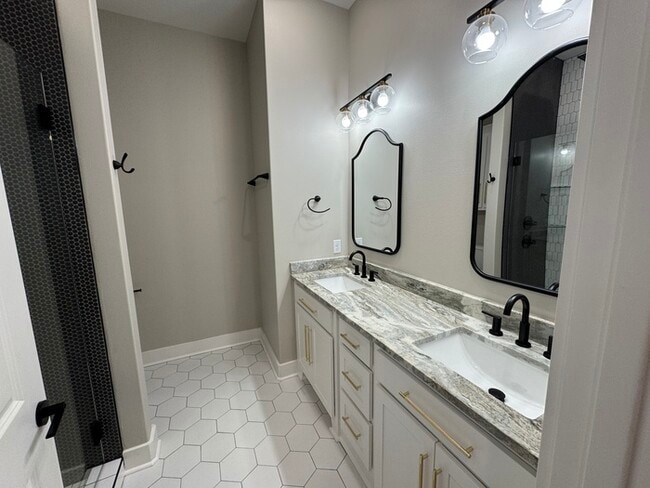 Building Photo - Brand New Construction in Quapaw area of Downtown Little Rock