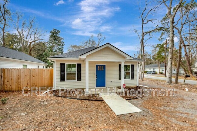 Building Photo - 6961 Raymond Ave