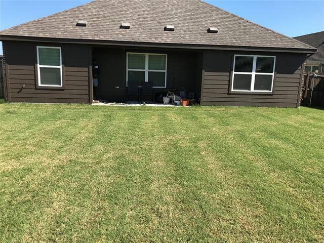 Building Photo - 2806 Steeple Chase Dr
