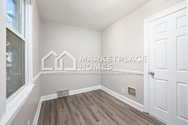 Building Photo - 22046 Birchwood Ave