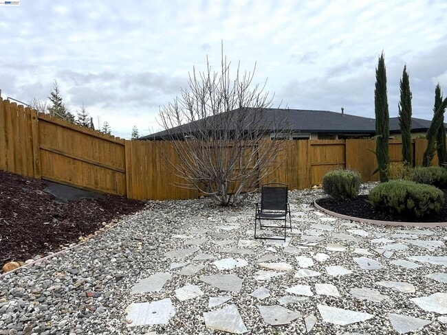 Building Photo - 358 Reddington Dr