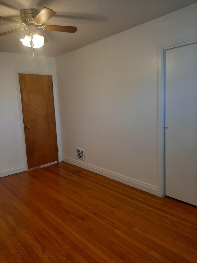 Bedroom 1 - 517-1 Stafford Ave