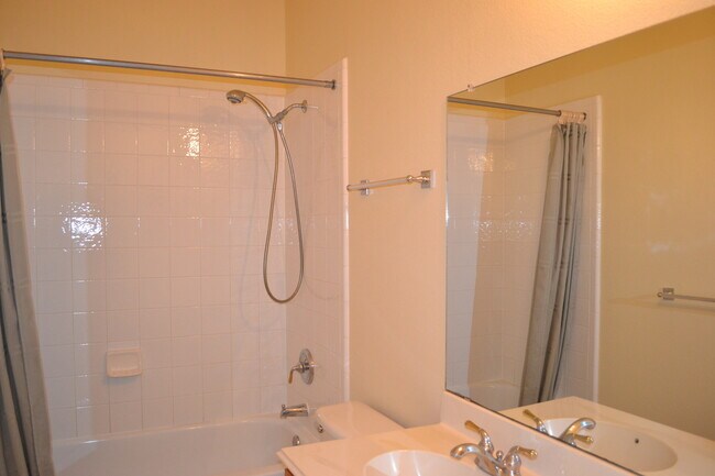 Building Photo - House for Lease in Plano