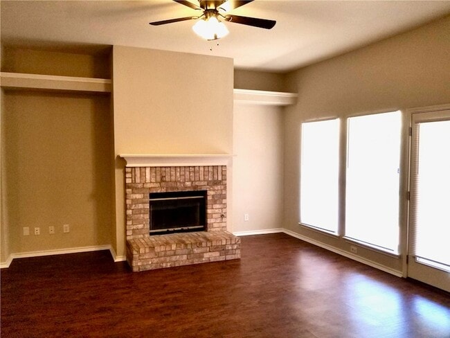 Building Photo - 5598 Carrington Dr