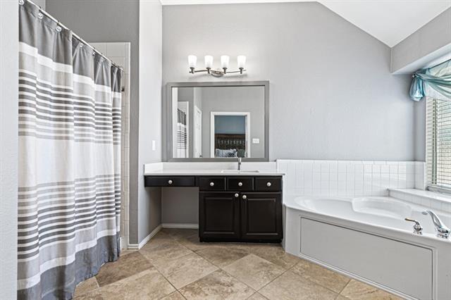 Building Photo - 2421 Teagle Dr