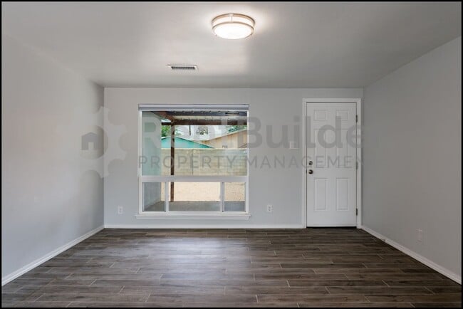 Building Photo - Schedule a showing today 505-808-6467