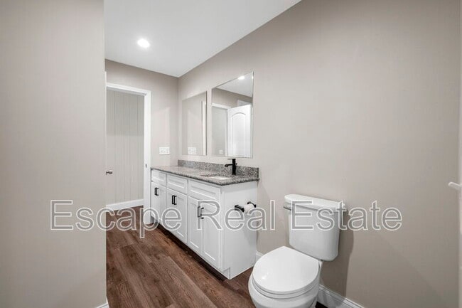 Building Photo - 5834 Victoria Ave