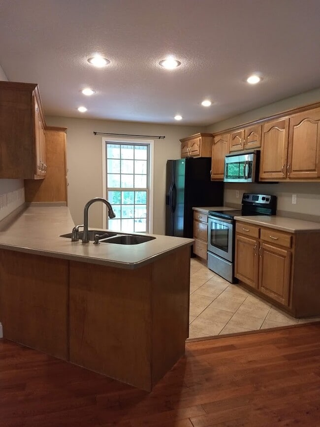 Building Photo - 6345 Osage Rd