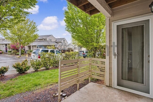 Building Photo - 15060 NW Central Dr