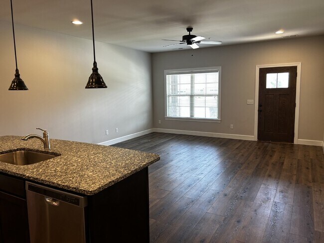 Primary Photo - 2BD 2BA CONDO WITH GARAGE FOR RENT IN ALGOOD
