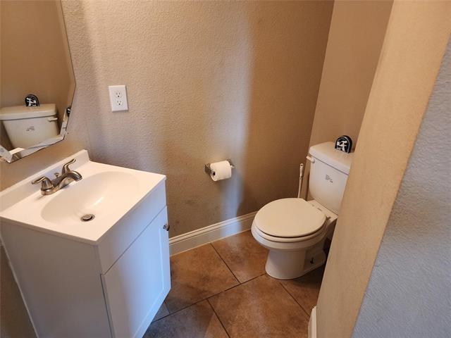 Building Photo - 5848 Burgundy Rose Dr