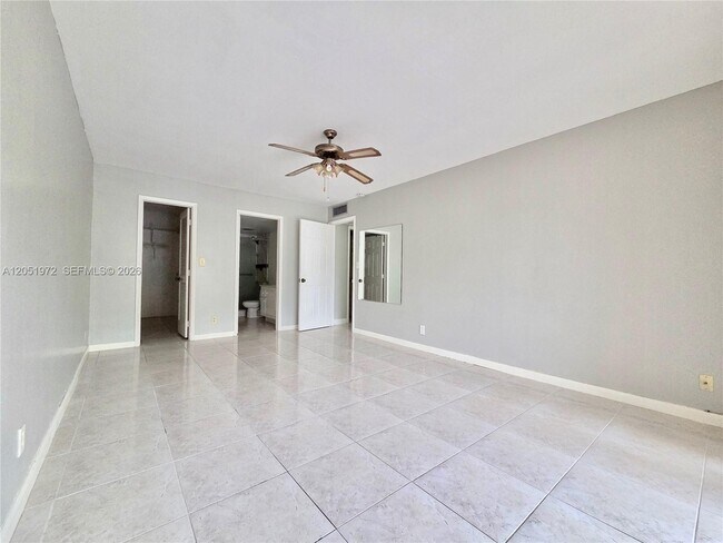 Building Photo - 4159 NW 90th Ave