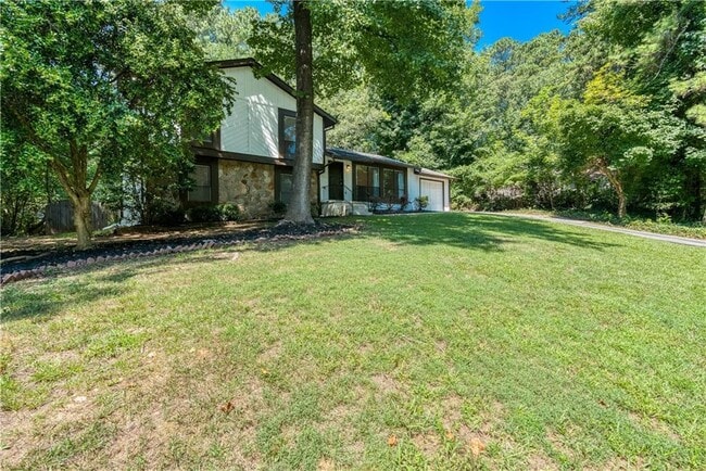 Building Photo - 2759 Shetland Ln NW