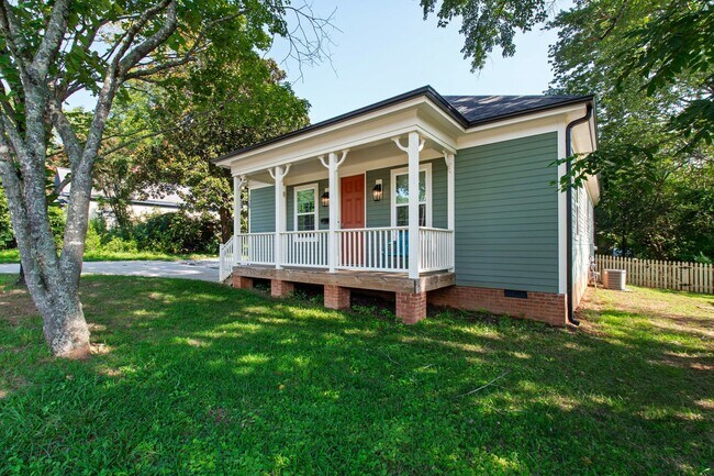 Building Photo - Beautifully Built Ranch Home in Desirable ...